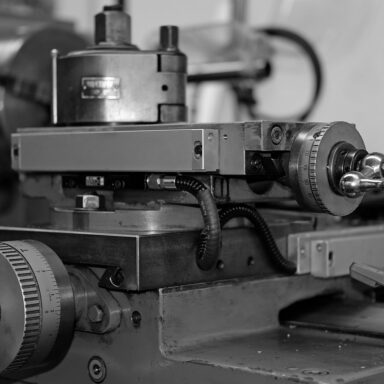 Heavy-Duty Vertical Lathe Operation